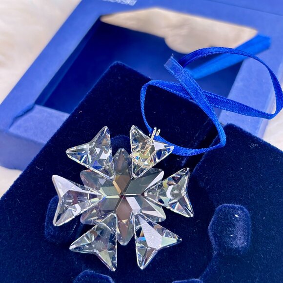 Swarvoski Crystal Little Star 2007 Ornament With Box & Certificate - Picture 2 of 5